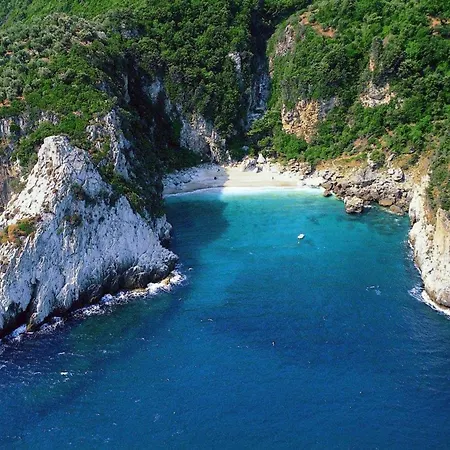 Calliope's Stone Manor 度假居