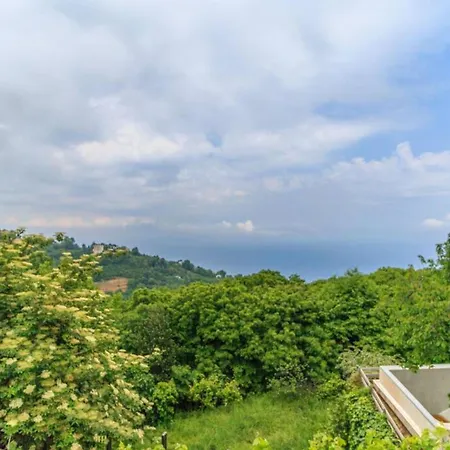 度假居 Calliope's Stone Manor