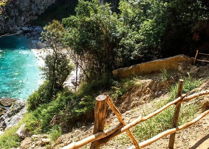 Calliope's Stone Manor Holiday home