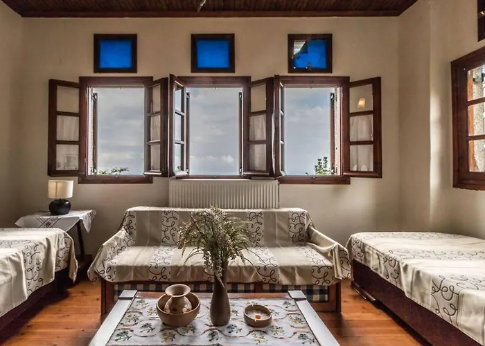 Calliope's Stone Manor Holiday home Tsagarada